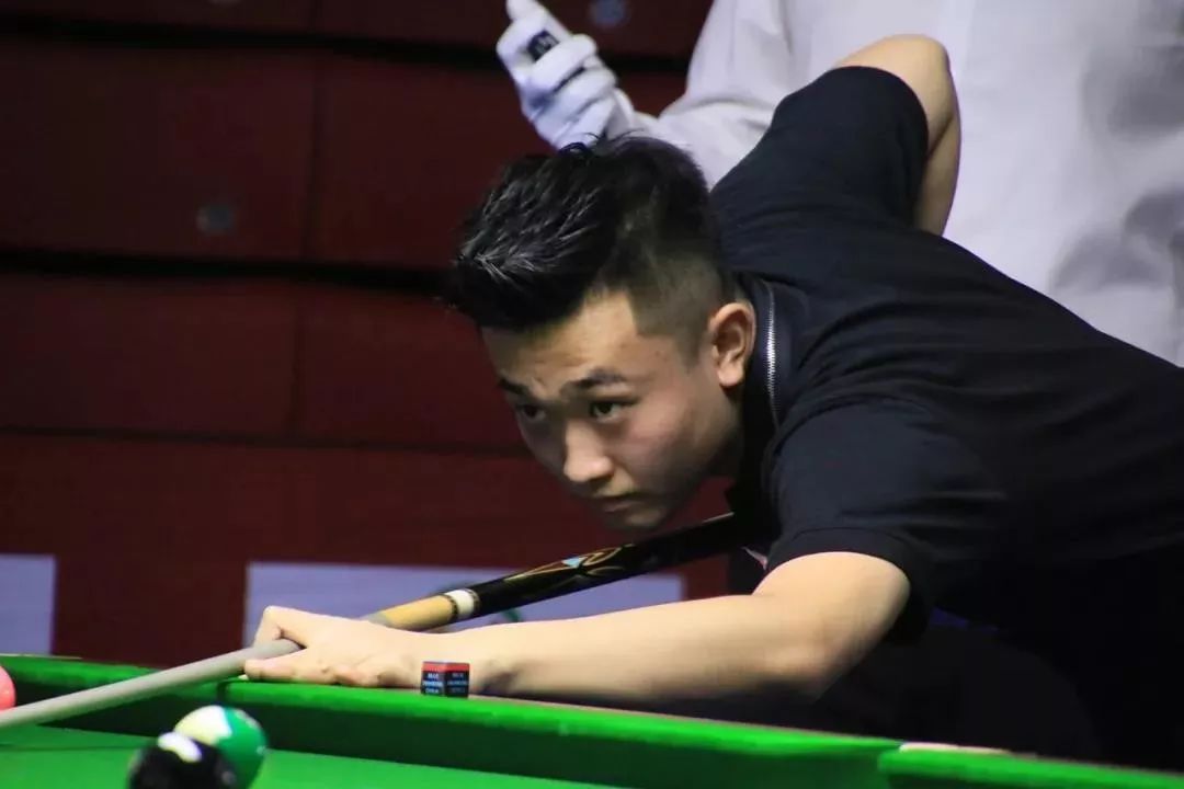 字母哥和扎 字母哥和扎